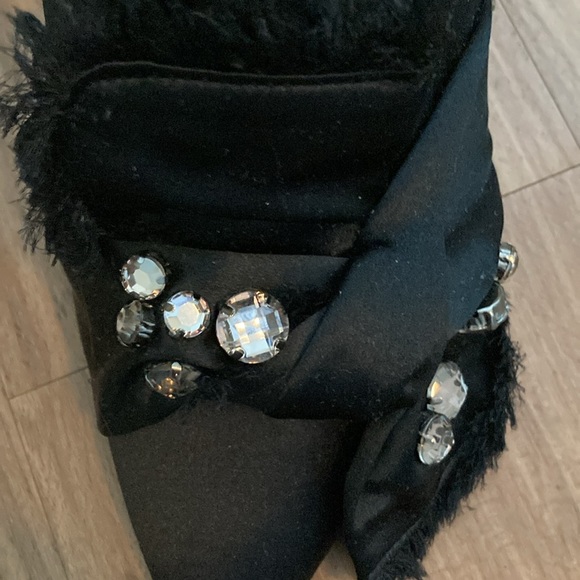 Nine West slip ones with gems - Picture 4 of 4